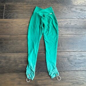Bombshell Sportswear toggle leggings in Green ombré